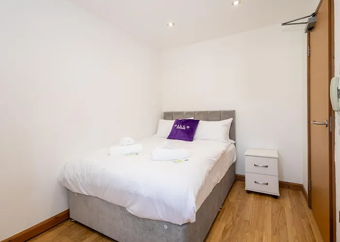 Pillo Rooms - Abbey Grove